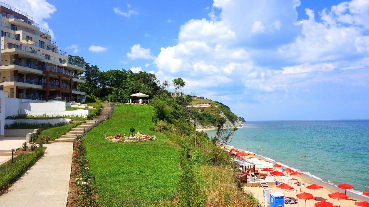 клиф на плажа - Byala Cliff First Line Byala (Varna)