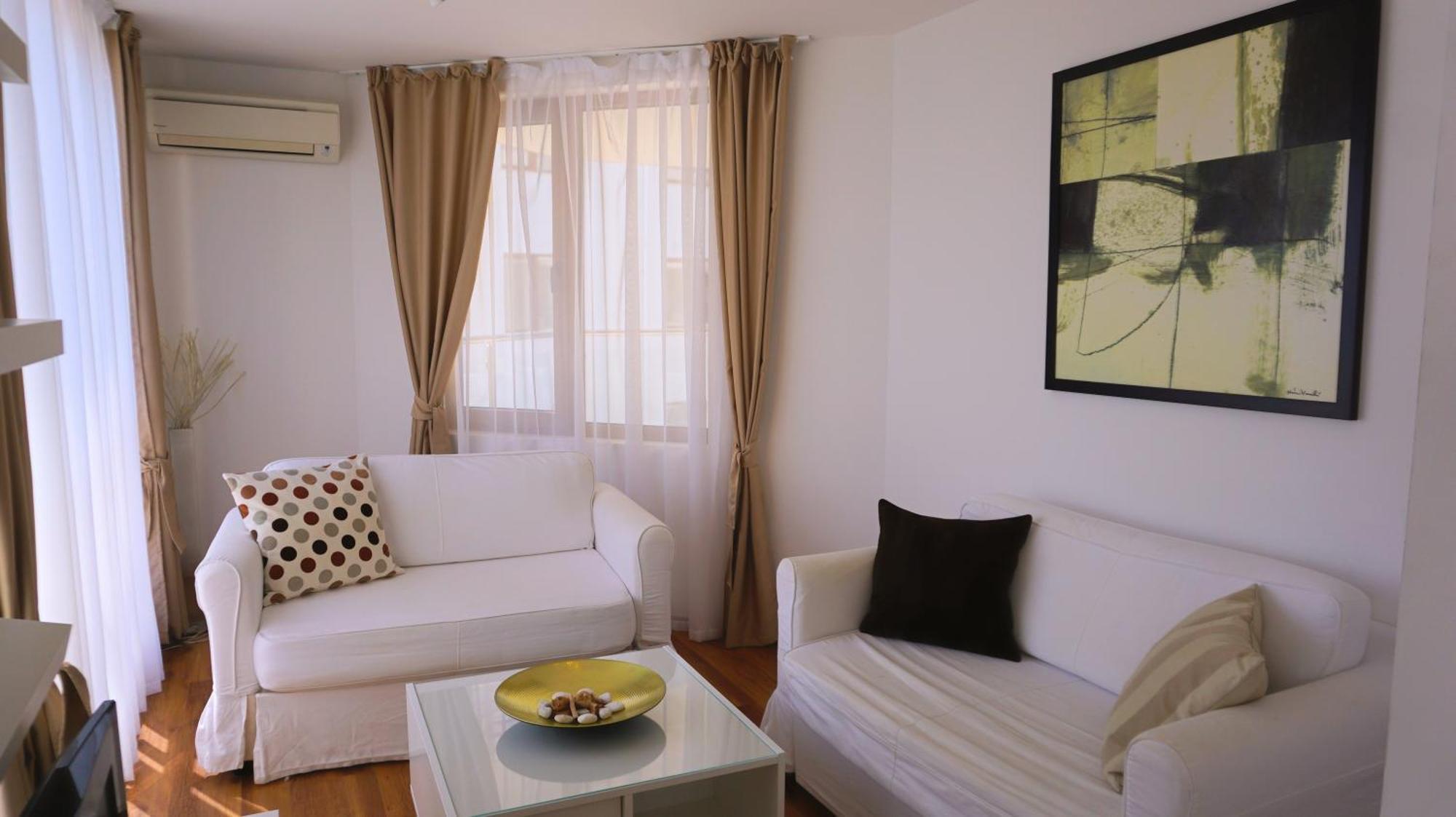 клиф на плажа - Byala Cliff First Line Apartment