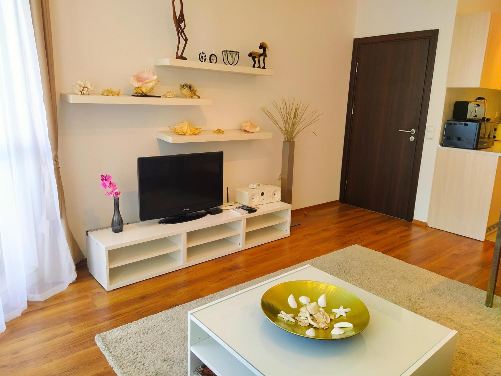 клиф на плажа - Byala Cliff First Line Apartment *